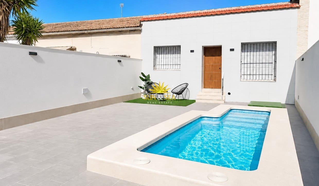 3 chambre Bungalow à vendre à San Javier avec piscine garage - 249 000 € (Ref: 9883859)