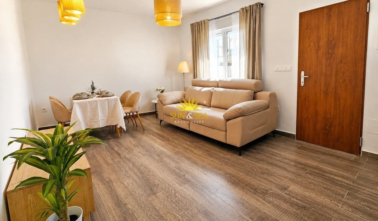 3 chambre Bungalow à vendre à San Javier avec piscine garage - 249 000 € (Ref: 9883859)