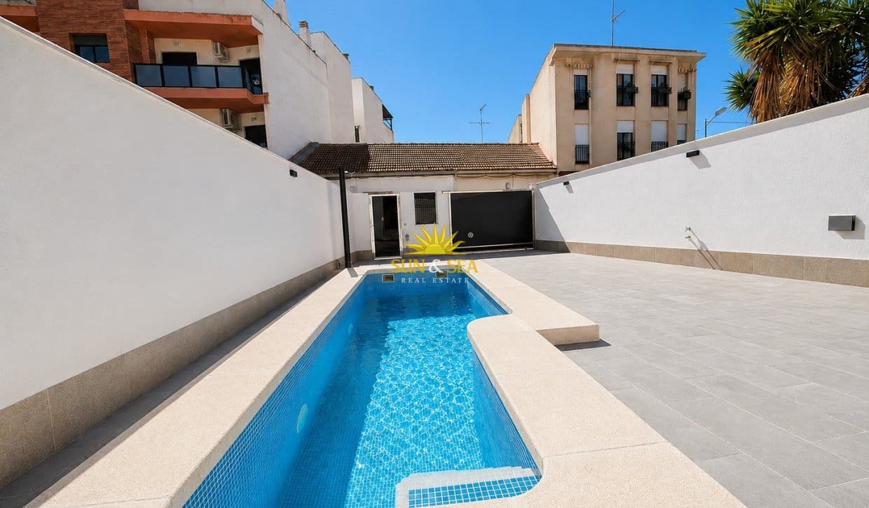 3 chambre Bungalow à vendre à San Javier avec piscine garage - 249 000 € (Ref: 9883859)