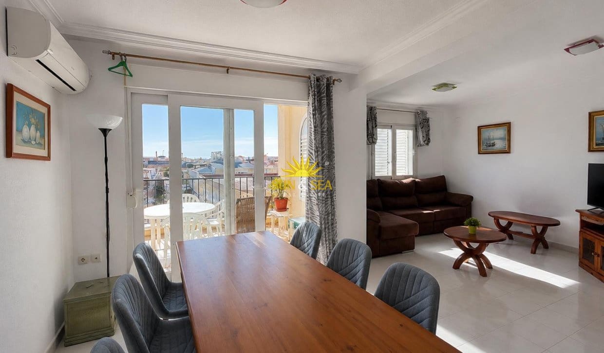 3 makuuhuone Kattohuoneisto myytävänä paikassa La Mata mukana 
autotalli - 420 000 € (Ref: 9889150)