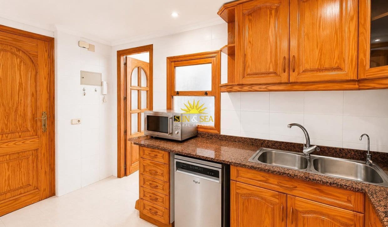 2 chambre Penthouse à vendre à La Mata avec piscine - 320 000 € (Ref: 9889151)