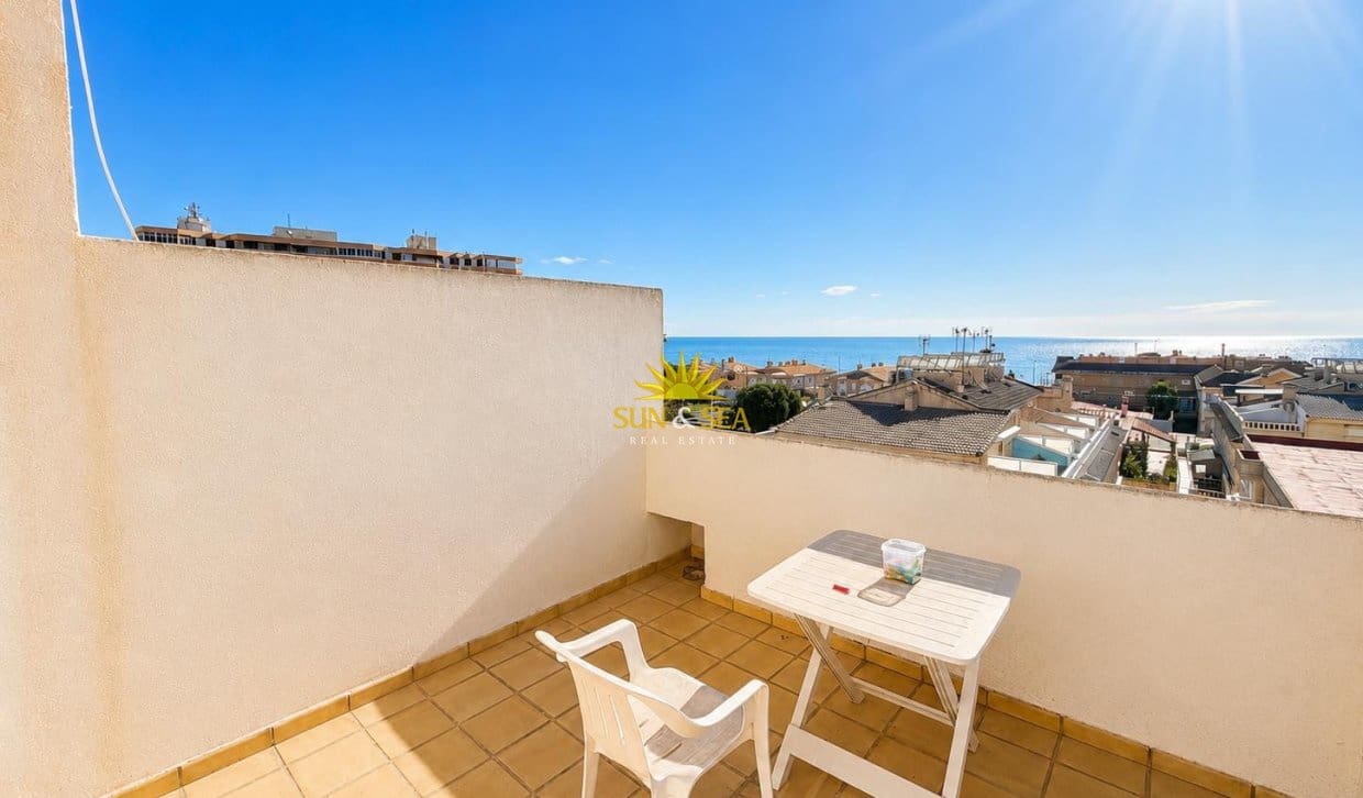 2 chambre Penthouse à vendre à La Mata avec piscine - 320 000 € (Ref: 9889151)