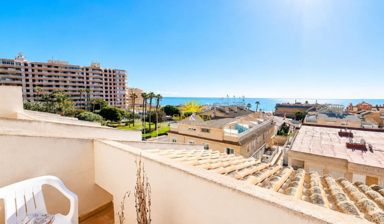 2 chambre Penthouse à vendre à La Mata avec piscine - 320 000 € (Ref: 9889151)