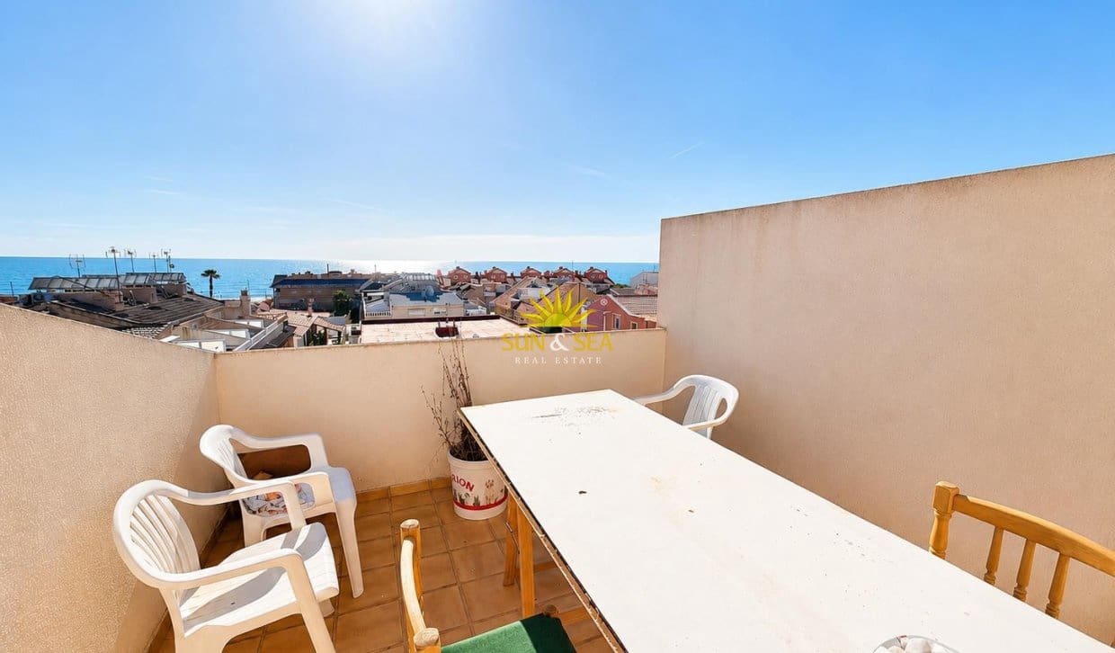 2 chambre Penthouse à vendre à La Mata avec piscine - 320 000 € (Ref: 9889151)