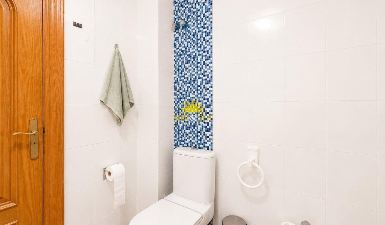 1 Zimmer Penthouse zu verkaufen in La Mata mit Pool - 150.000 € (Ref: 9889152)