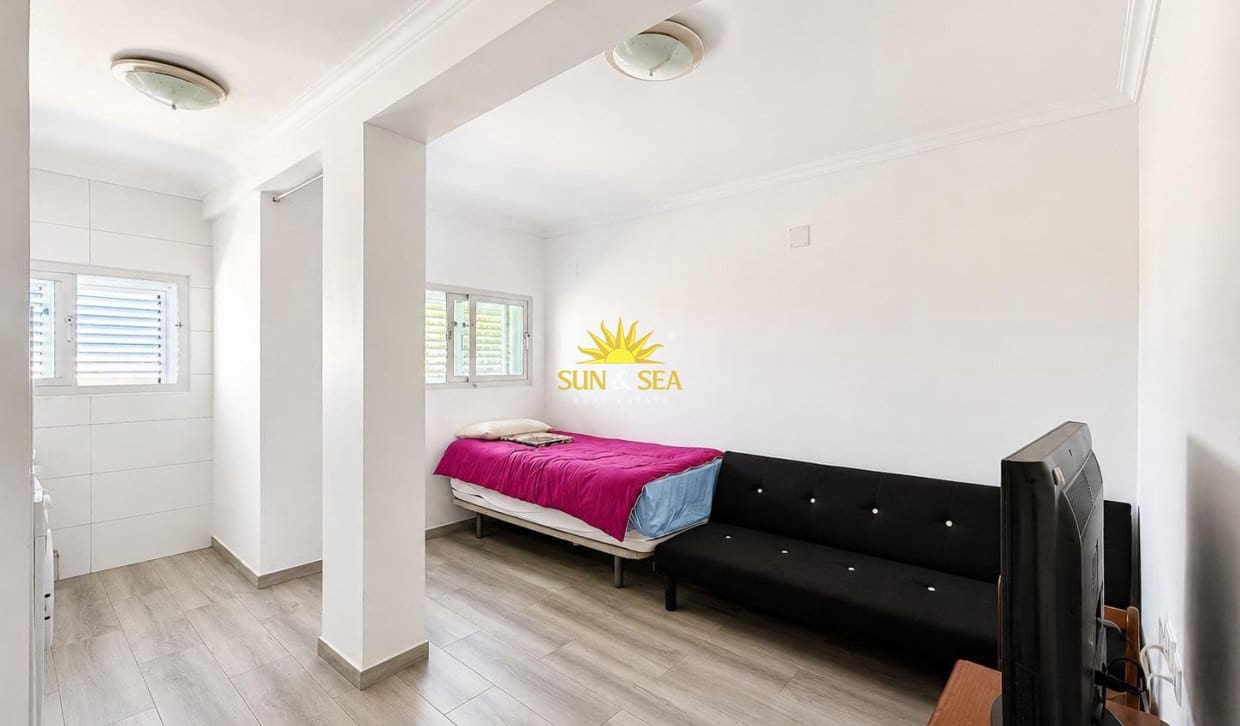 1 Zimmer Penthouse zu verkaufen in La Mata mit Pool - 150.000 € (Ref: 9889152)