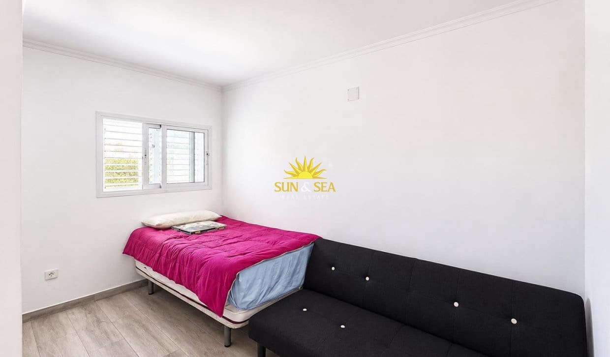 1 Zimmer Penthouse zu verkaufen in La Mata mit Pool - 150.000 € (Ref: 9889152)
