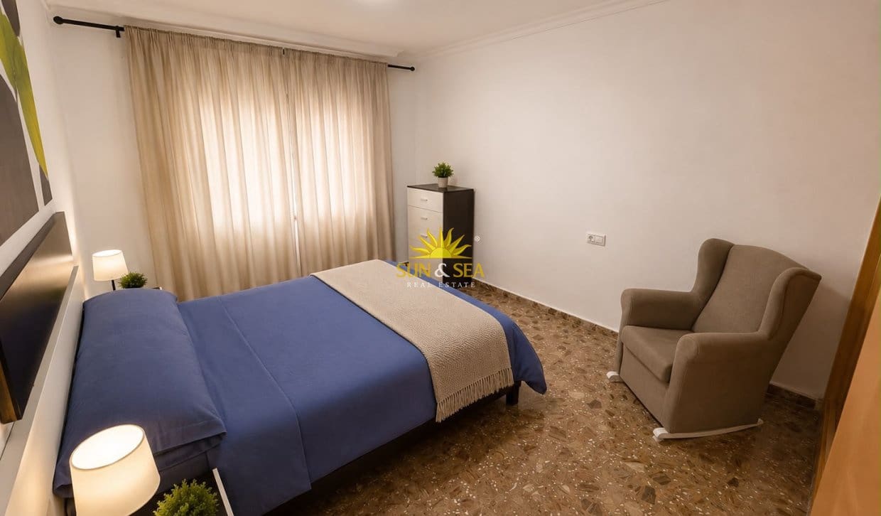3 camera da letto Appartamento da affittare in La Mata - 1.000 € (Rif: 9889300)