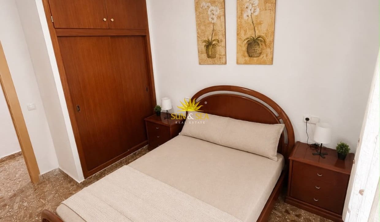 3 camera da letto Appartamento da affittare in La Mata - 1.000 € (Rif: 9889300)