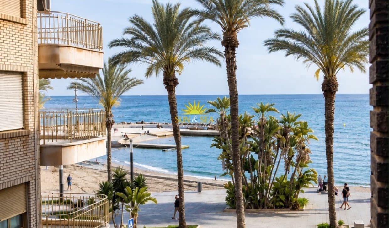 3 camera da letto Appartamento da affittare in La Mata - 1.000 € (Rif: 9889300)