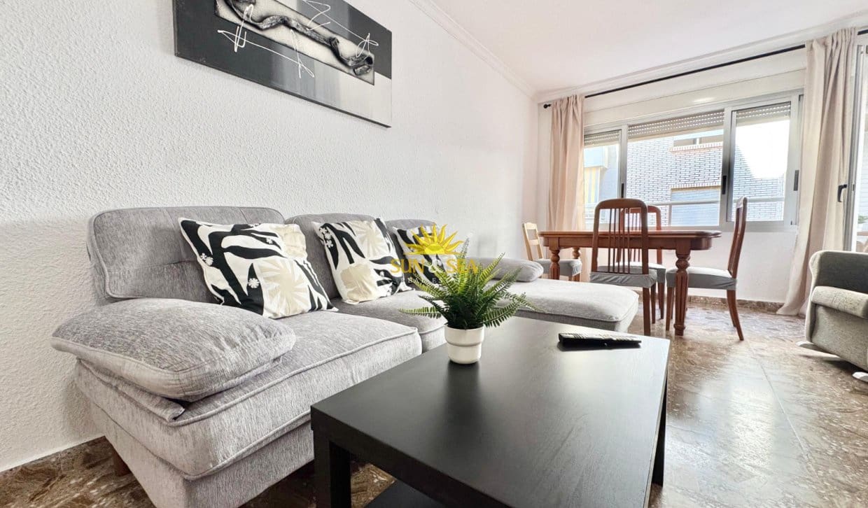 3 bedroom Apartment for rent in La Mata - € 1,100 (Ref: 9889300)