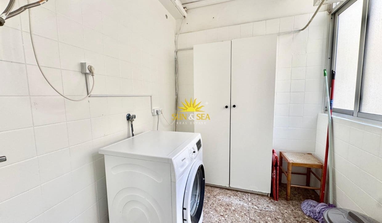 3 bedroom Apartment for rent in La Mata - € 1,100 (Ref: 9889300)