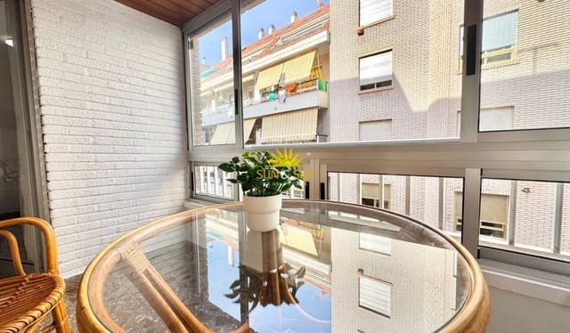3 bedroom Apartment for rent in La Mata, Torrevieja - € 1,200 (Ref: 9889300)