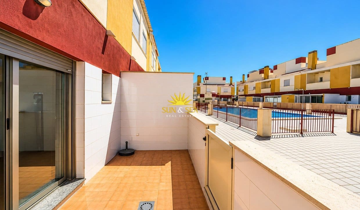 3 camera da letto Appartamento in vendita in Los Alcazares con piscina garage - 234.900 € (Rif: 9889370)