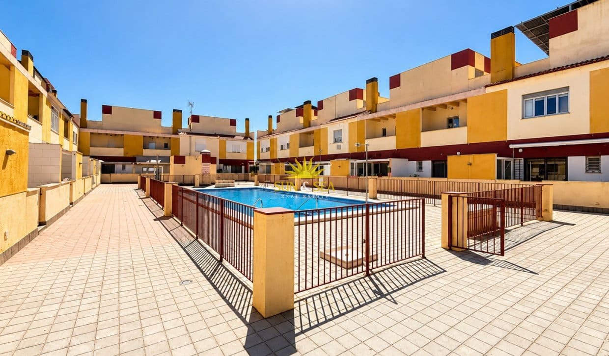 3 camera da letto Appartamento in vendita in Los Alcazares con piscina garage - 234.900 € (Rif: 9889370)