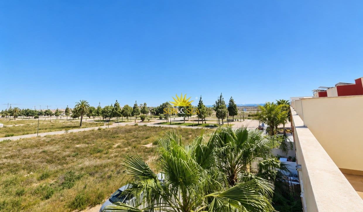 3 camera da letto Appartamento in vendita in Los Alcazares con piscina garage - 234.900 € (Rif: 9889370)