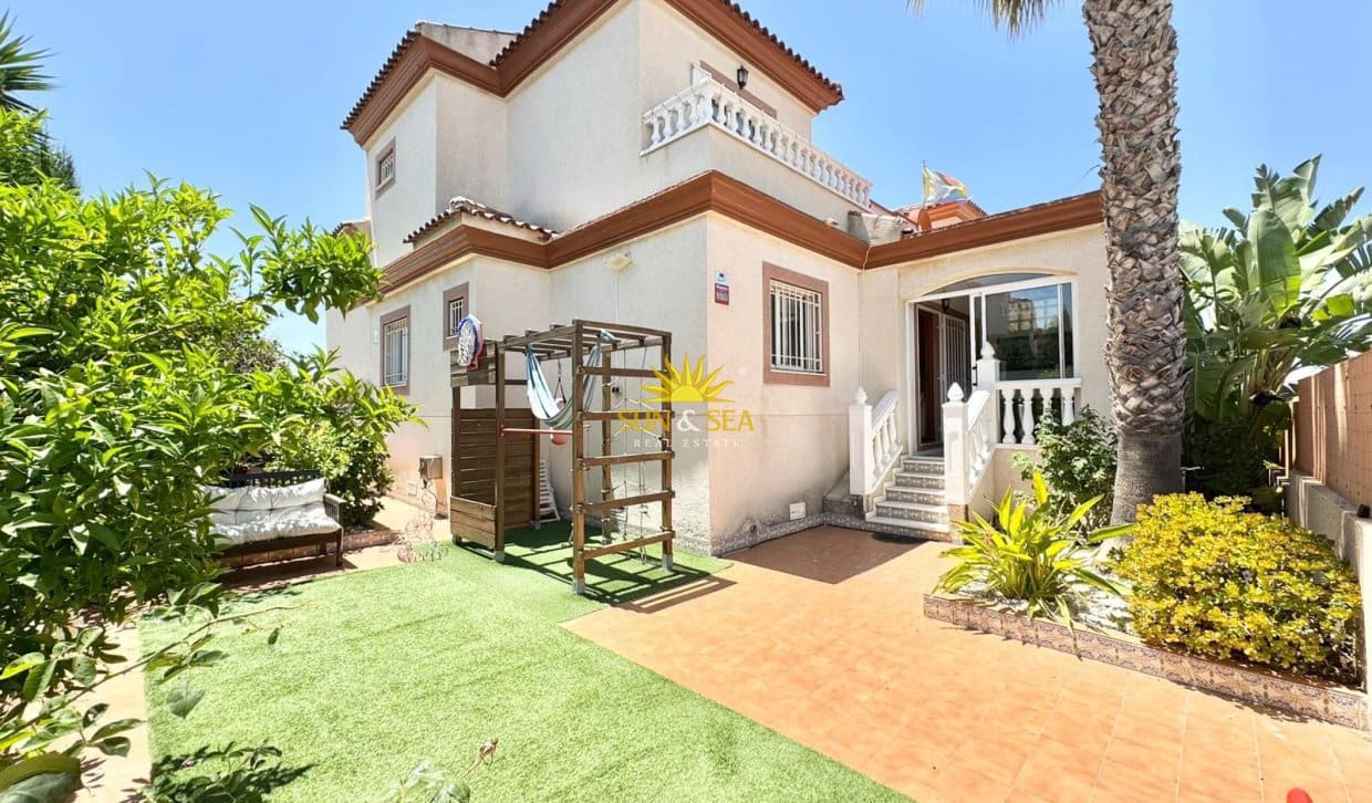 3 soveværelse Lejlighed til leje i San Fulgencio med swimmingpool garage - € 1.600 (Ref: 9890678)