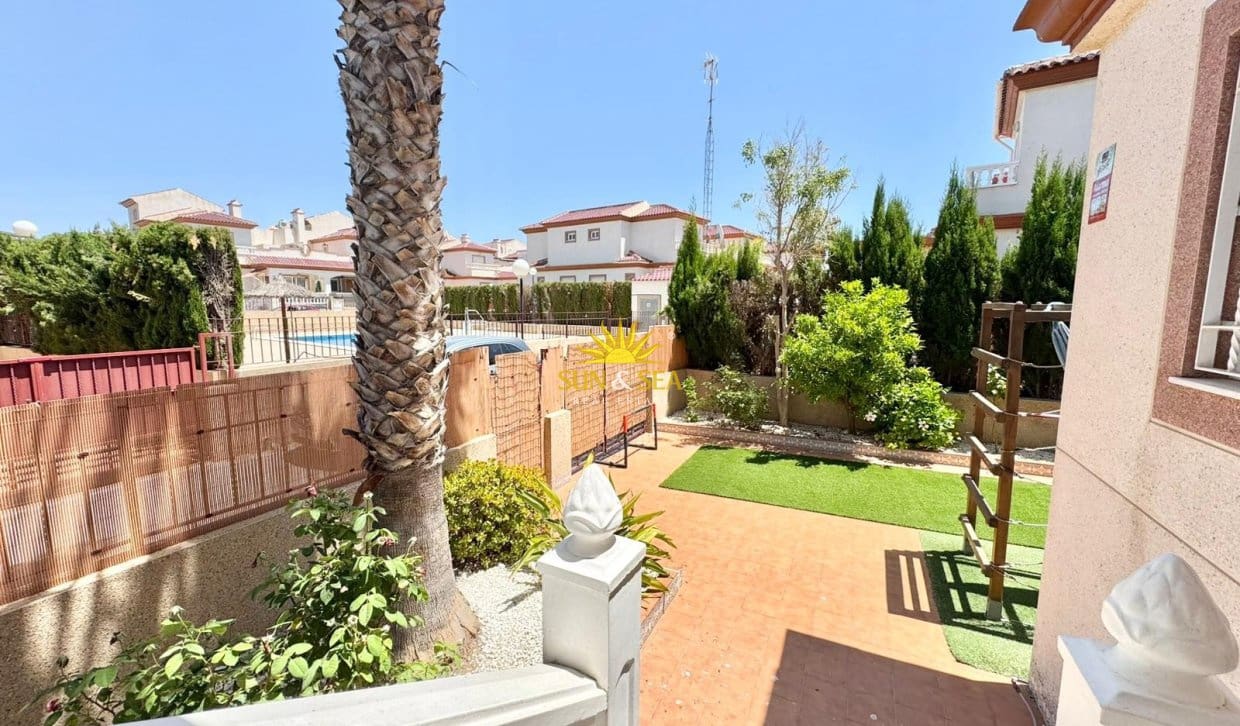 3 soveværelse Lejlighed til leje i San Fulgencio med swimmingpool garage - € 1.600 (Ref: 9890678)