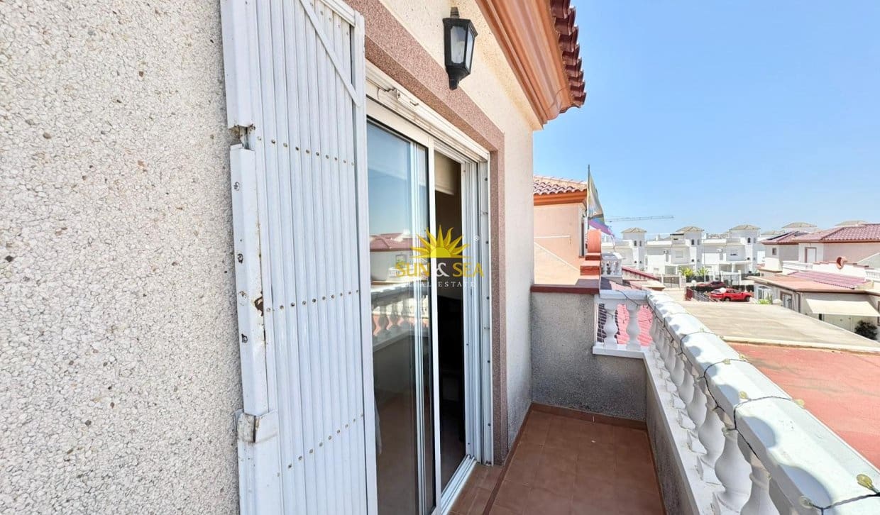 3 soveværelse Lejlighed til leje i San Fulgencio med swimmingpool garage - € 1.600 (Ref: 9890678)