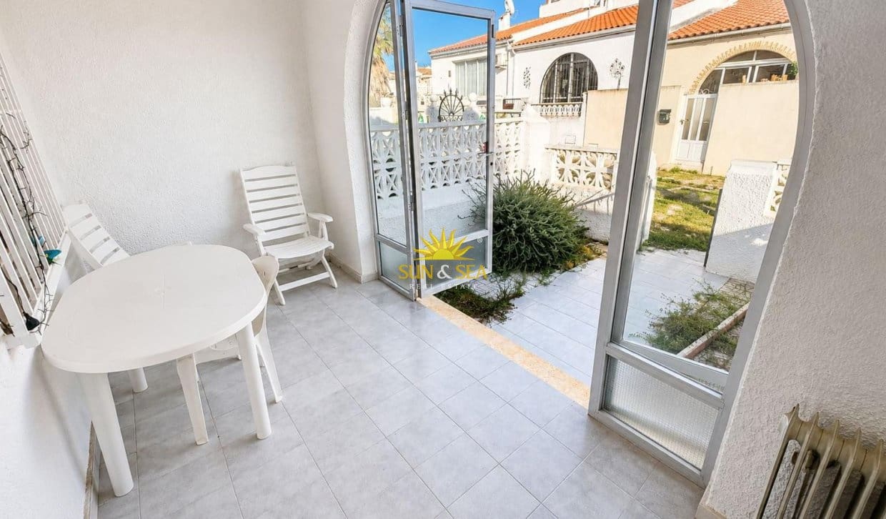 Casa de 1 habitación en El Chaparral en venta - 99.000 € (Ref: 9892702)