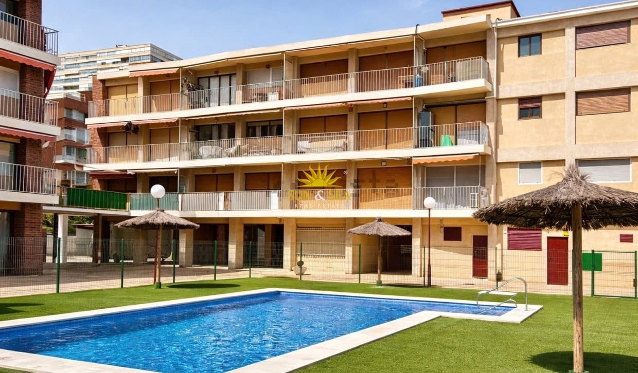 3 bedroom Apartment for holiday rental in Playa de San Juan with pool garage - € 1,300 (Ref: 9892703)