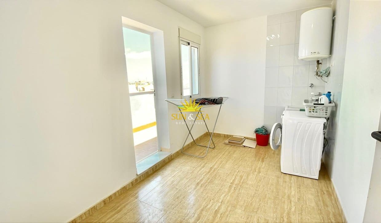 2 sovrum Lägenhet att hyra i Los Alcazares med garage - 800 € (Ref: 9893229)