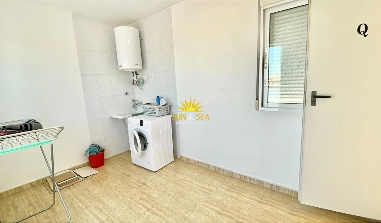 2 sovrum Lägenhet att hyra i Los Alcazares med garage - 800 € (Ref: 9893229)