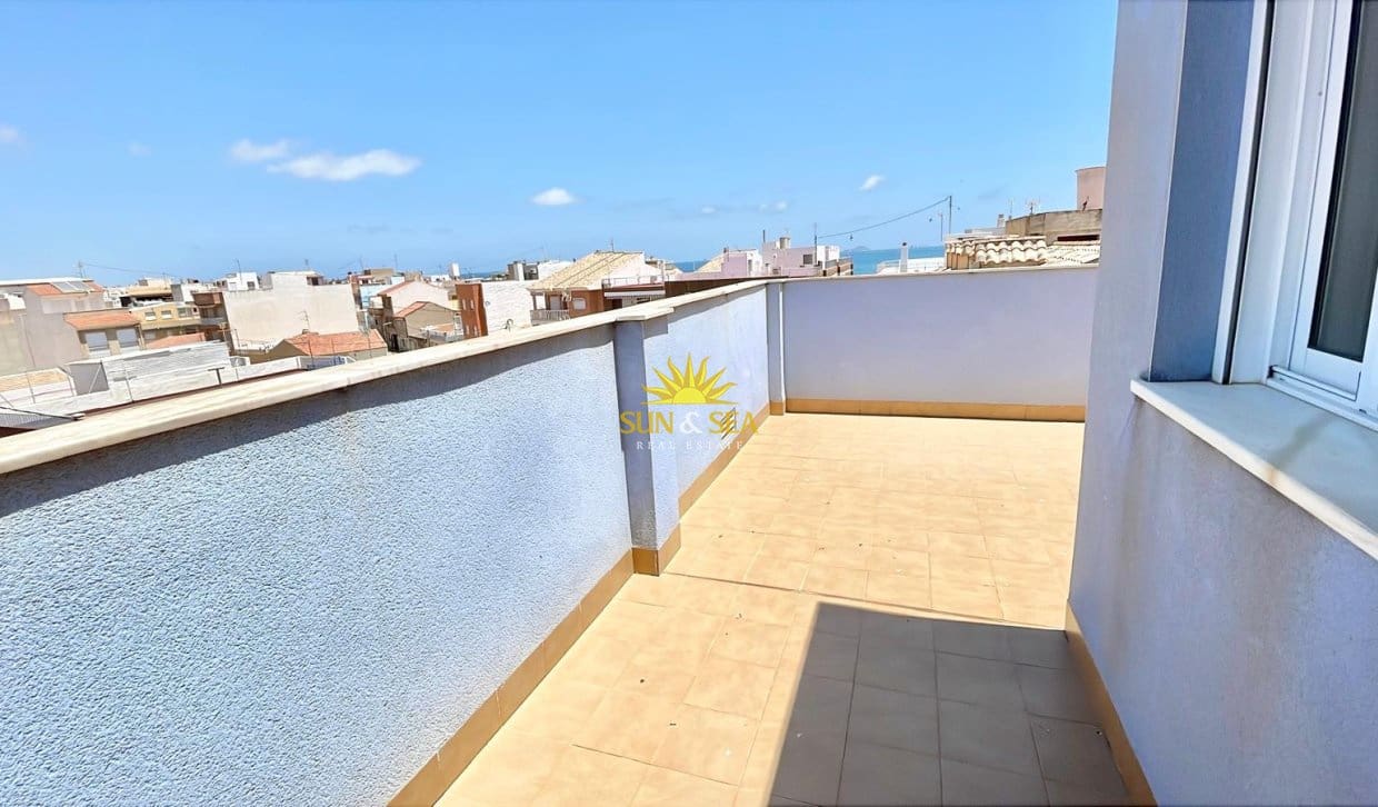 2 sovrum Lägenhet att hyra i Los Alcazares med garage - 800 € (Ref: 9893229)