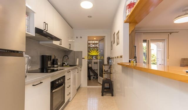 Casa de 2 habitaciones en Playa Flamenca, Orihuela en venta con piscina - 218.000 € (Ref: 9893230)