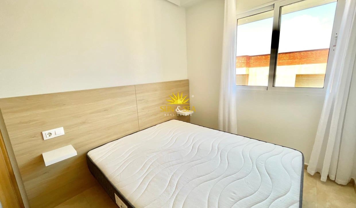 2 sypialnia Apartament do wynajęcia w Los Alcazares z garażem - 700 € (Ref: 9894898)