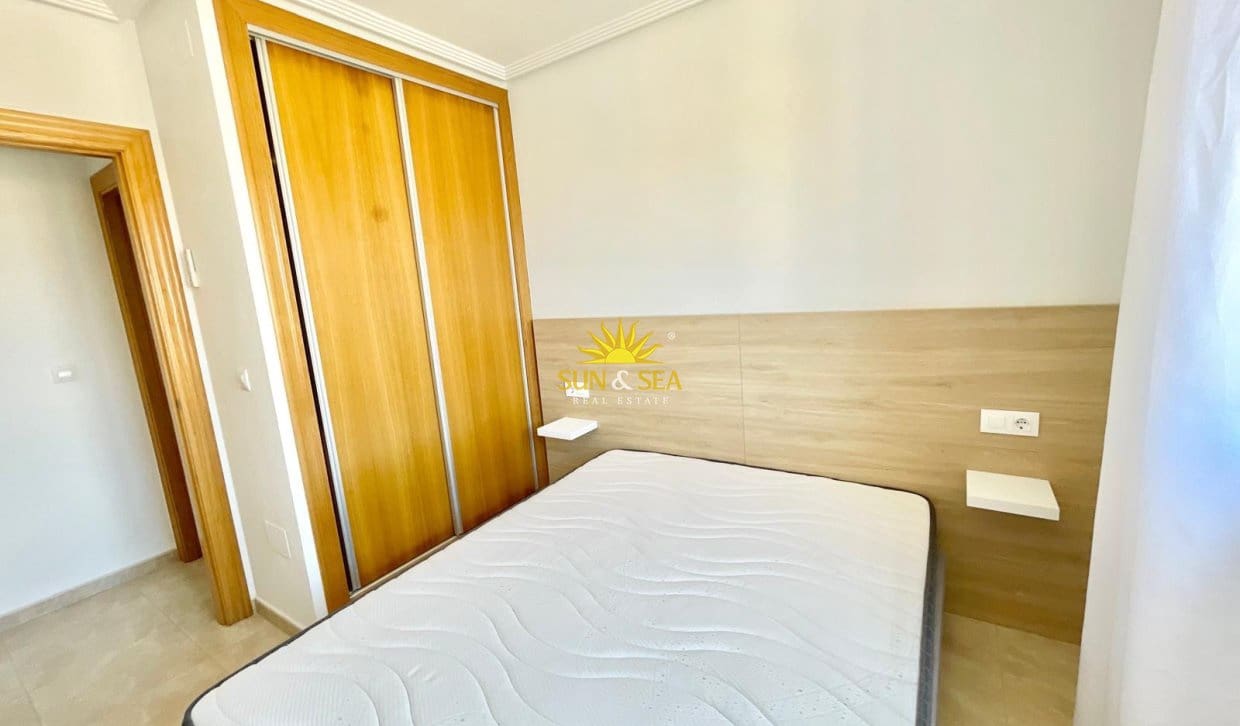2 sypialnia Apartament do wynajęcia w Los Alcazares z garażem - 700 € (Ref: 9894898)