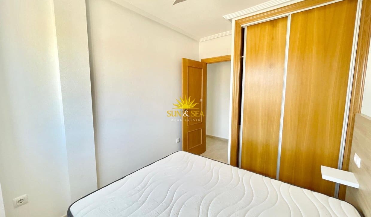2 sypialnia Apartament do wynajęcia w Los Alcazares z garażem - 700 € (Ref: 9894898)