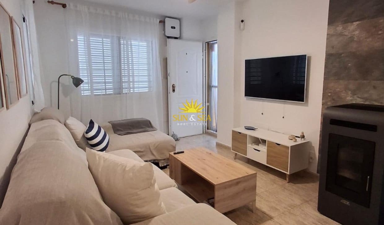 4 makuuhuone Omakotitalo lomavuokrausta paikassa Cabo de Palos mukana uima-altaan 
autotalli - 2 000 € (Ref: 9895163)