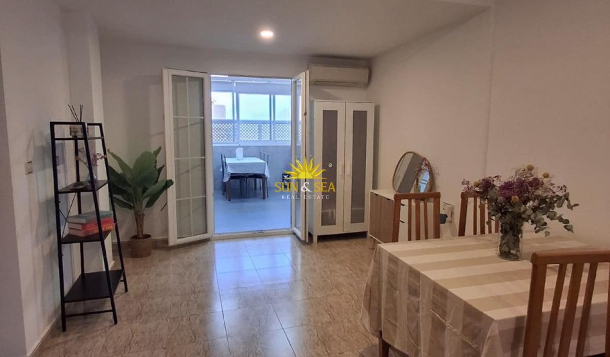 4 makuuhuone Omakotitalo lomavuokrausta paikassa Cabo de Palos mukana uima-altaan 
autotalli - 2 000 € (Ref: 9895163)