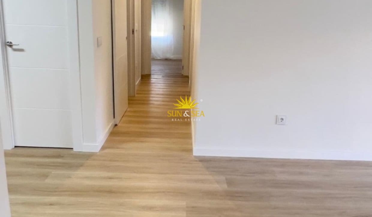 3 slaapkamer Appartement te huur in Murcia stad met garage - € 1.190 (Ref: 9895164)