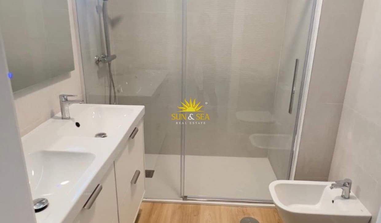 3 slaapkamer Appartement te huur in Murcia stad met garage - € 1.190 (Ref: 9895164)