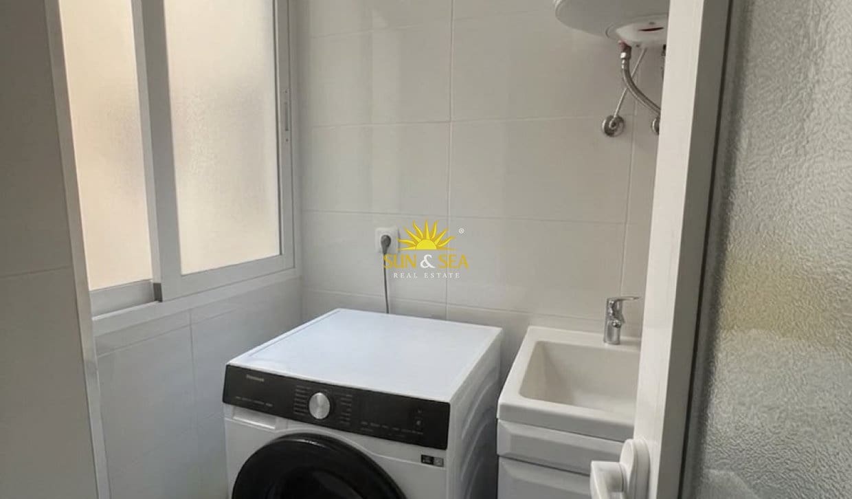 2 Zimmer Apartment zu vermieten in San Pedro del Pinatar mit Garage - 800 € (Ref: 9895165)