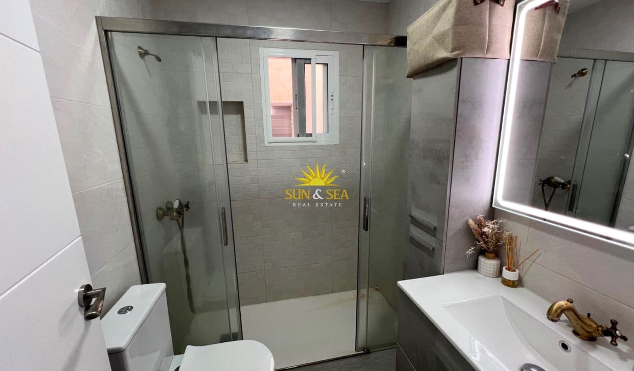 2 Zimmer Apartment zu vermieten in San Pedro del Pinatar mit Garage - 800 € (Ref: 9895165)
