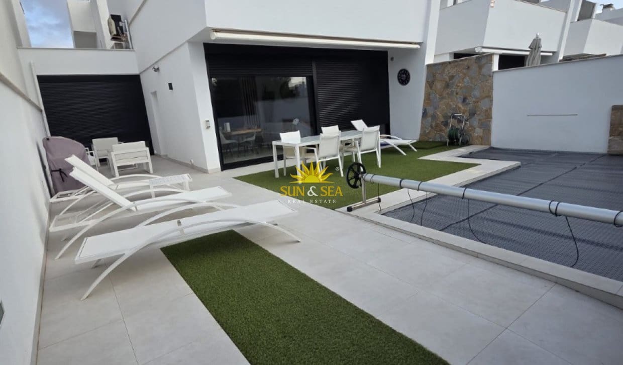 4 bedroom Townhouse for sale in San Pedro del Pinatar with pool - € 495,000 (Ref: 9895610)