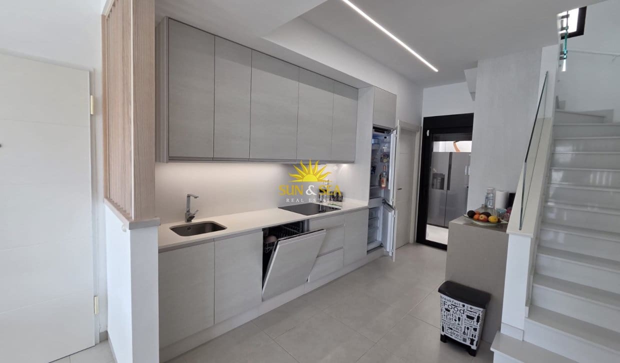 4 bedroom Townhouse for sale in San Pedro del Pinatar with pool - € 495,000 (Ref: 9895610)