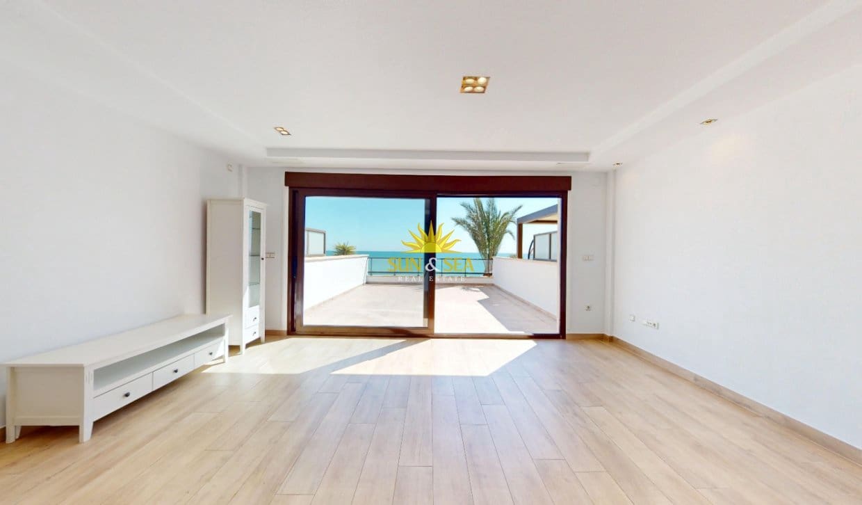 Apartamento de 3 habitaciones en Arenales del Sol en venta con piscina garaje - 525.000 € (Ref: 9896952)