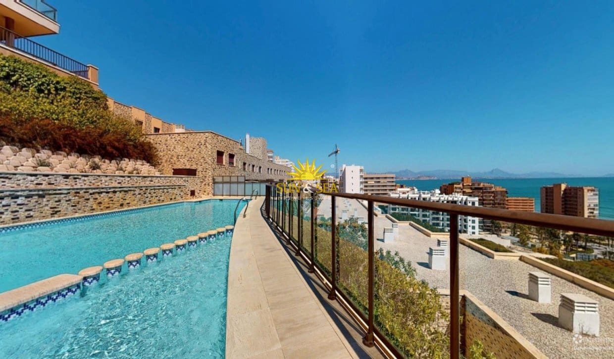 Apartamento de 3 habitaciones en Arenales del Sol en venta con piscina garaje - 525.000 € (Ref: 9896952)