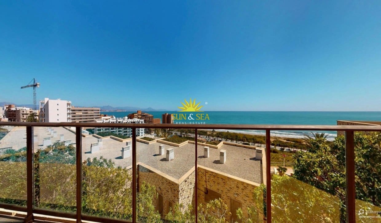 Apartamento de 3 habitaciones en Arenales del Sol en venta con piscina garaje - 525.000 € (Ref: 9896952)