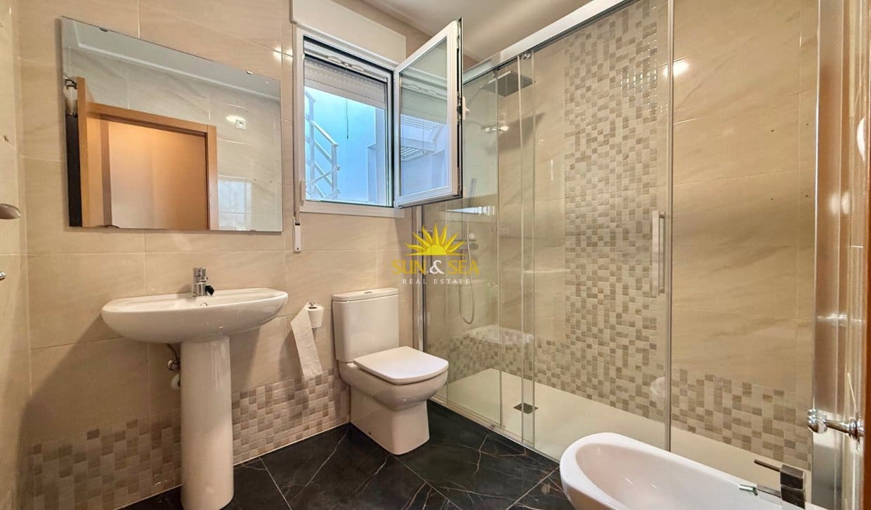 2 chambre Maison de Ville à vendre à Torrevieja avec garage - 280 000 € (Ref: 9896953)