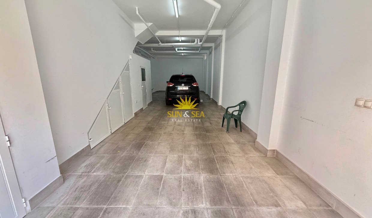 2 chambre Maison de Ville à vendre à Torrevieja avec garage - 280 000 € (Ref: 9896953)