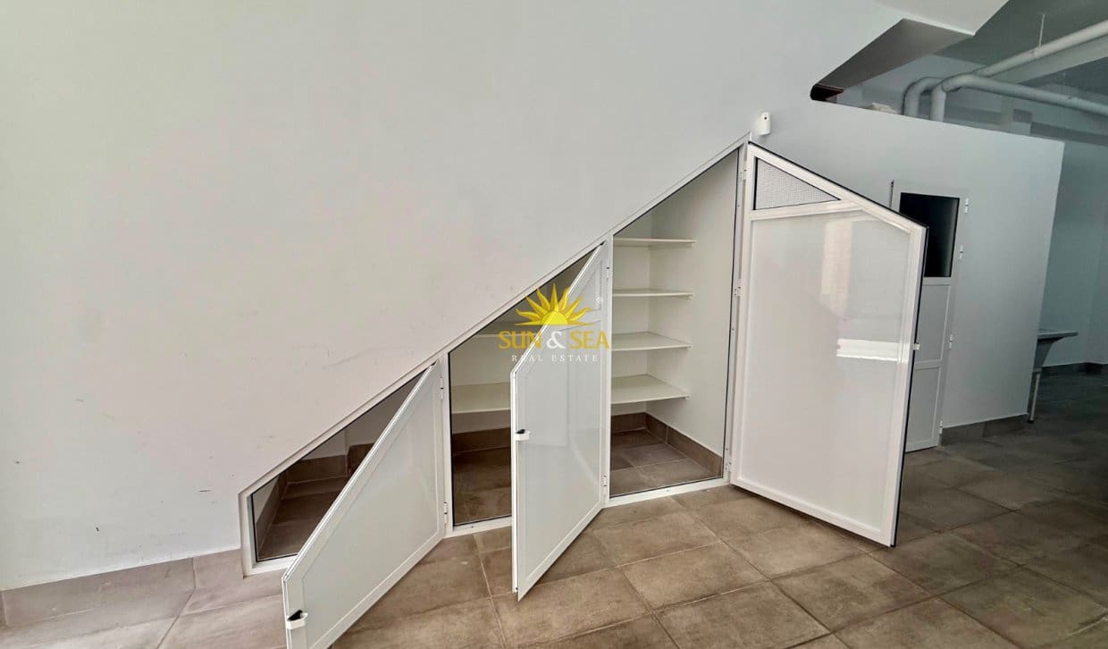 2 chambre Maison de Ville à vendre à Torrevieja avec garage - 280 000 € (Ref: 9896953)