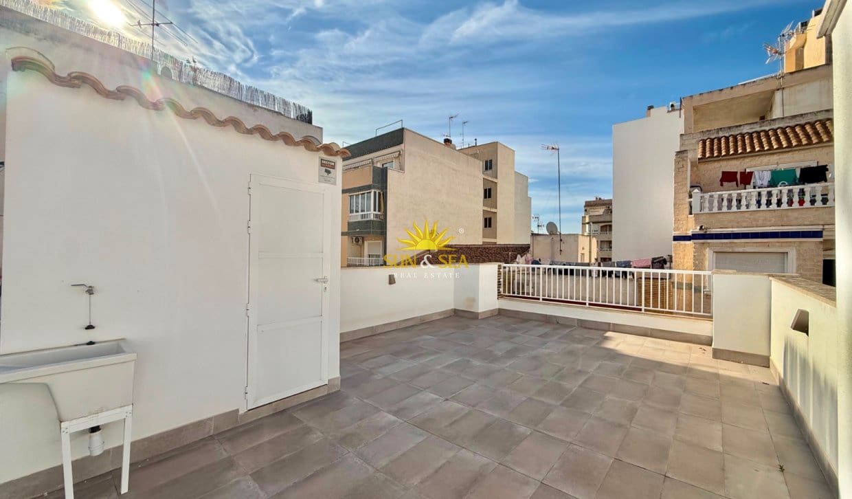 2 chambre Maison de Ville à vendre à Torrevieja avec garage - 280 000 € (Ref: 9896953)