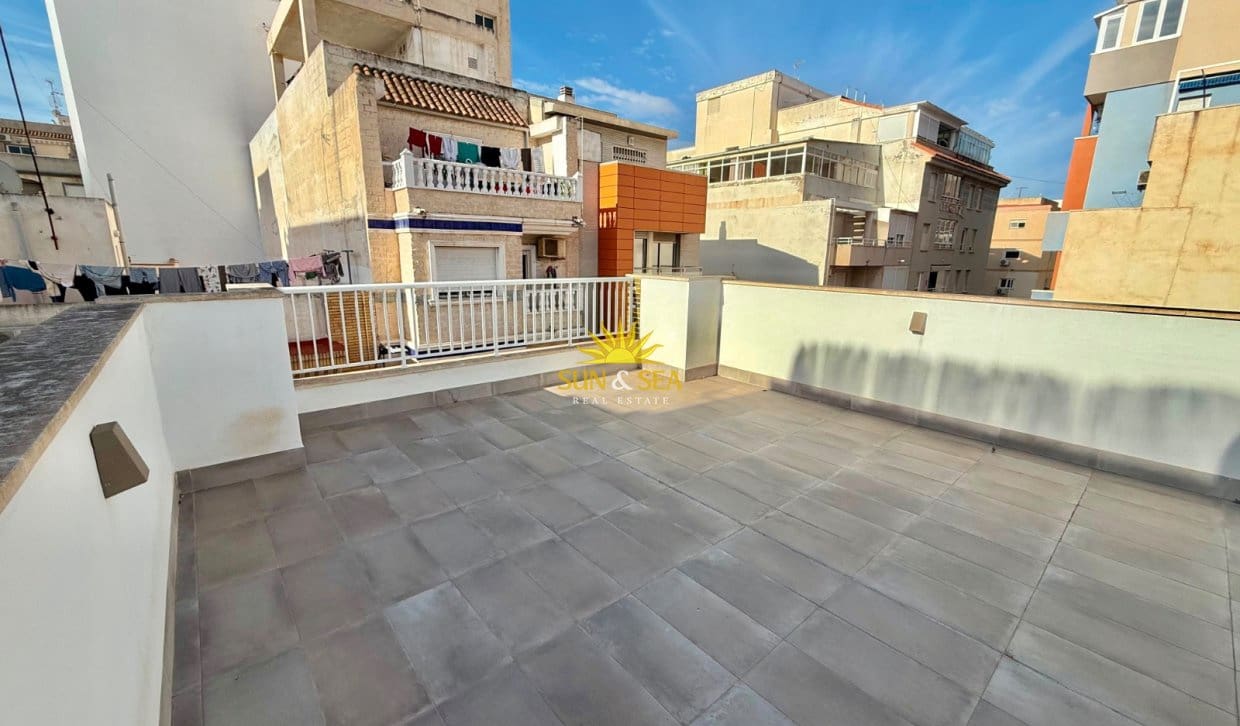 2 chambre Maison de Ville à vendre à Torrevieja avec garage - 280 000 € (Ref: 9896953)