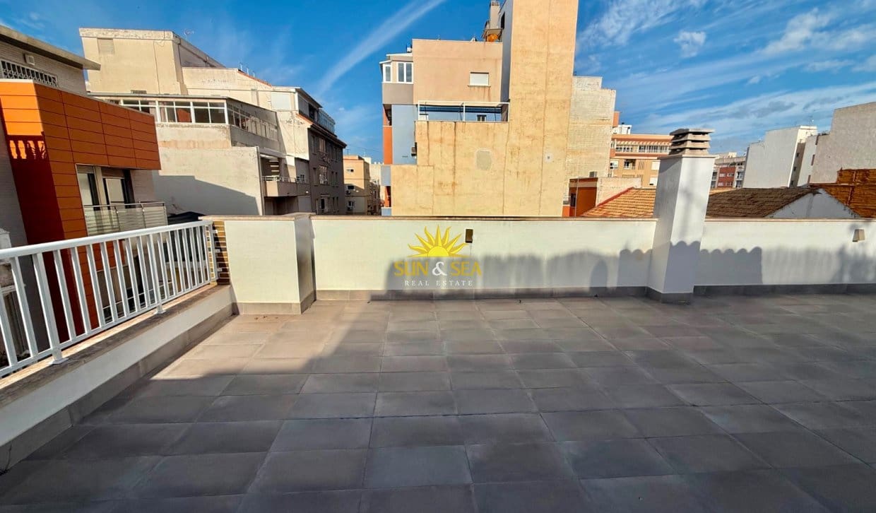 2 chambre Maison de Ville à vendre à Torrevieja avec garage - 280 000 € (Ref: 9896953)