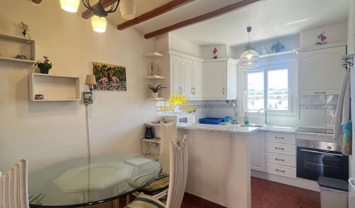2 soverom Leilighet til salgs i Torrevieja - € 141 000 (Ref: 9897285)